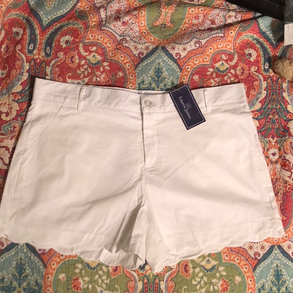 Lauren James Scalloped Hem Poplin Shorts